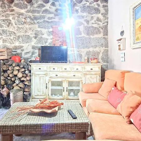 2 Bedrooms House At Villar de Corneja