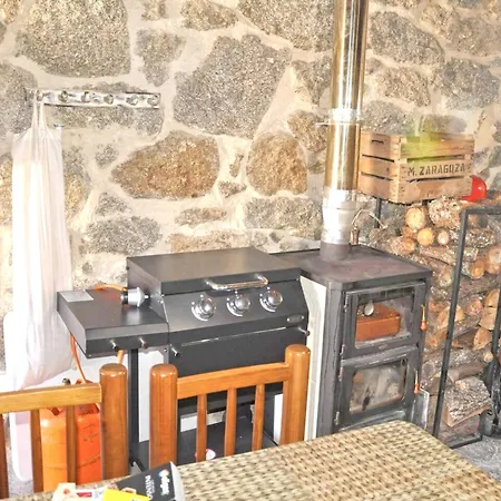 2 Bedrooms House At * Villar de Corneja